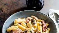 Creamy Pepper Pasta with Steak Strips Creamy Pepper Pasta with Steak Strips