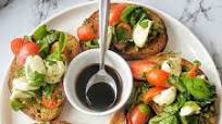 Caprese Bruschetta Caprese Bruschetta