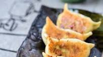 Shrimp dumplings (saeu mandu) Shrimp dumplings (saeu mandu)