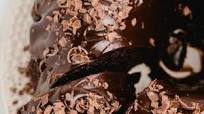 Easy Chocolate Bundt Cake Easy Chocolate Bundt Cake