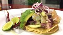 Tostadas verde de camarón y pulpo Tostadas verde de camarón y pulpo