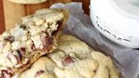 Copycat Crumbl Chocolate Chip Cookies Copycat Crumbl Chocolate Chip Cookies