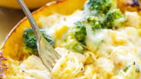 Cheesy Chicken and Broccoli Stuffed Spaghetti Squash Cheesy Chicken and Broccoli Stuffed Spaghetti Squash