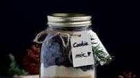 Chocolate Chip Cookie Mix In A Jar (with Free Printable) Chocolate Chip Cookie Mix In A Jar (with Free Printable)