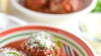 Giant Meatballs Baked in Tomato Sauce Giant Meatballs Baked in Tomato Sauce