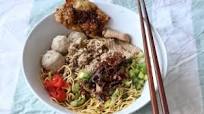 Bak Chor Mee Singapore Minced Pork Noodle Soup Bak Chor Mee Singapore Minced Pork Noodle Soup