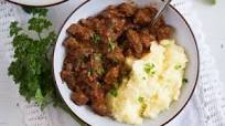 Hungarian Beef Goulash – Authentic Hungarian Goulash Recipe Hungarian Beef Goulash – Authentic Hungarian Goulash Recipe