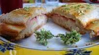 Tosta mista com frango Tosta mista com frango