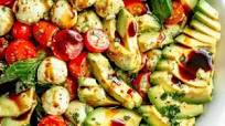 Avocado Caprese Salad Avocado Caprese Salad