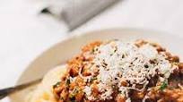 Greek Spaghetti Bolognese (Makaronia Me Kima) Greek Spaghetti Bolognese (Makaronia Me Kima)