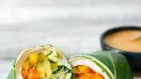 Turkey and Hummus Collard Wraps with Coconut Curry Sauce Turkey and Hummus Collard Wraps with Coconut Curry Sauce