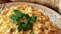Old-School Tuna Noodle Casserole with Potato Chips 'n Peas Old-School Tuna Noodle Casserole with Potato Chips 'n Peas