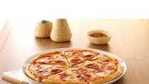 Easy Pepperoni Pizza Easy Pepperoni Pizza
