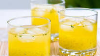 Pineapple, apple and mint juice Pineapple, apple and mint juice