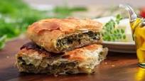Cheesy Swiss chard and spinach pie Cheesy Swiss chard and spinach pie