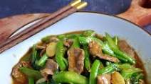 Beef & Chinese broccoli stir-fry (芥蓝牛肉) Beef & Chinese broccoli stir-fry (芥蓝牛肉)