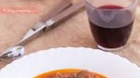 Carne con tomate, una receta fácil de la cocina andaluza Carne con tomate, una receta fácil de la cocina andaluza