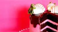 Valentine’s Chocolate Covered Strawberry Cake Valentine’s Chocolate Covered Strawberry Cake