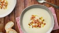 Cauliflower Soup with Hazelnuts and Bacon Cauliflower Soup with Hazelnuts and Bacon