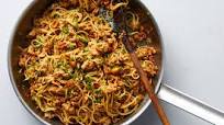 Spicy Sesame Noodles With Chicken and Peanuts Spicy Sesame Noodles With Chicken and Peanuts