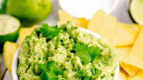 Simple Guacamole Recipe (3 ingredients) Simple Guacamole Recipe (3 ingredients)