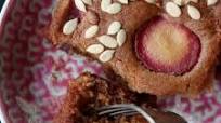 Eggless Fresh Plum Cake Recipe (Whole Wheat, No Refined Sugar) Eggless Fresh Plum Cake Recipe (Whole Wheat, No Refined Sugar)