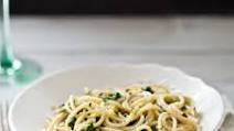Spaghetti with Creamy Spinach and Tarragon Spaghetti with Creamy Spinach and Tarragon