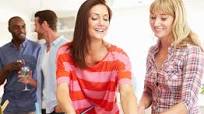How to Host a Stress-Free, Healthy Dinner Party How to Host a Stress-Free, Healthy Dinner Party