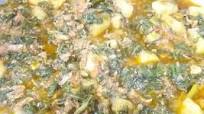 Aloo palak gosht Aloo palak gosht