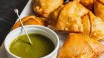 Aloo Samosa (Samosa Stuffed With Spiced Potato and Peas) Aloo Samosa (Samosa Stuffed With Spiced Potato and Peas)