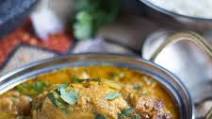 Slow Cooker Mild Chicken Curry with Coconut Milk Slow Cooker Mild Chicken Curry with Coconut Milk