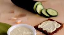 Salsa tzatziki vegana ricetta veloce e facile Salsa tzatziki vegana ricetta veloce e facile