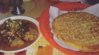 Beef shahi paye with till wali nan Beef shahi paye with till wali nan