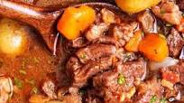 The Best Crockpot Beef Bourguignon The Best Crockpot Beef Bourguignon