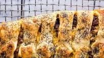 Easy Ground Beef and Cheese Stromboli Easy Ground Beef and Cheese Stromboli