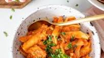 Creamy Vegan Tomato Penne Creamy Vegan Tomato Penne