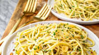 Pasta with Olive Oil and Garlic (Aglio e Olio) Pasta with Olive Oil and Garlic (Aglio e Olio)
