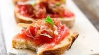 Pan con Tomate with crispy Prosciutto Pan con Tomate with crispy Prosciutto