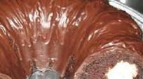 CHOCOLATE MACAROON TUNNEL CAKE (by: Juanita) CHOCOLATE MACAROON TUNNEL CAKE (by: Juanita)