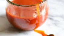 Homemade Buffalo Sauce (Whole30) Homemade Buffalo Sauce (Whole30)
