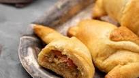 Cheese and ground beef crescent rolls Cheese and ground beef crescent rolls