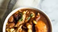 Easy Slow Cooker Chipotle Chicken Chili Easy Slow Cooker Chipotle Chicken Chili