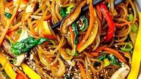 Easy Japchae (Korean glass noodle stir fry) Easy Japchae (Korean glass noodle stir fry)
