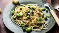 Cacio e Pepe with Peas and Favas Cacio e Pepe with Peas and Favas
