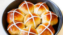 Easy Hot Cross Buns Easy Hot Cross Buns