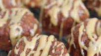 Apple Cinnamon Mini Bundt Cakes Apple Cinnamon Mini Bundt Cakes