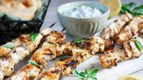 Chicken Souvlaki with Tzatziki Sauce Chicken Souvlaki with Tzatziki Sauce