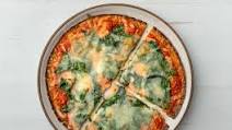 Cauli-Pizza with Spinach Cauli-Pizza with Spinach