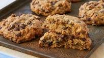 Levain Bakery Style Giant Chocolate Chip Walnut Cookies Recipe Levain Bakery Style Giant Chocolate Chip Walnut Cookies Recipe