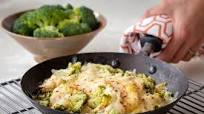 Spaghetti Squash Casserole with Broccoli and Chicken Spaghetti Squash Casserole with Broccoli and Chicken